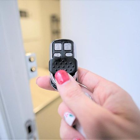Coqueto Apartamento Nuevo En Pleno Centro De Algeciras Bb Eksteriør billede