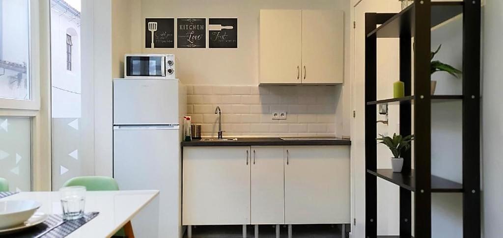 Coqueto Apartamento Nuevo En Pleno Centro De Algeciras Bb Eksteriør billede